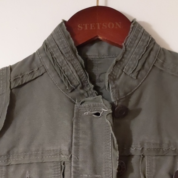 BB Dakota Distressed Moto Crop Jacket - Picture 6 of 8